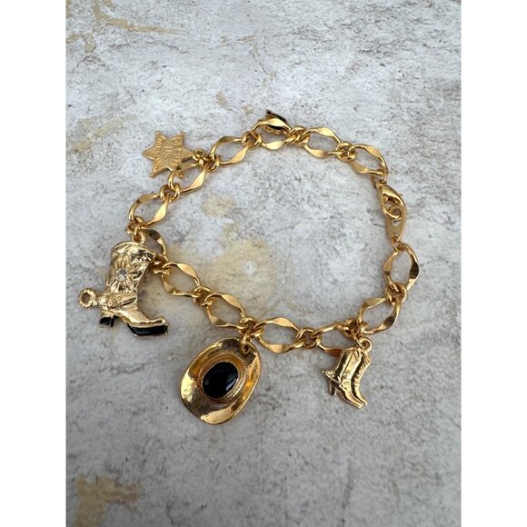 Vintage Western Theme Charm Bracelet Gold Tone Cowgirl Hat Boot Badge Horseshoe - Picture 2 of 5